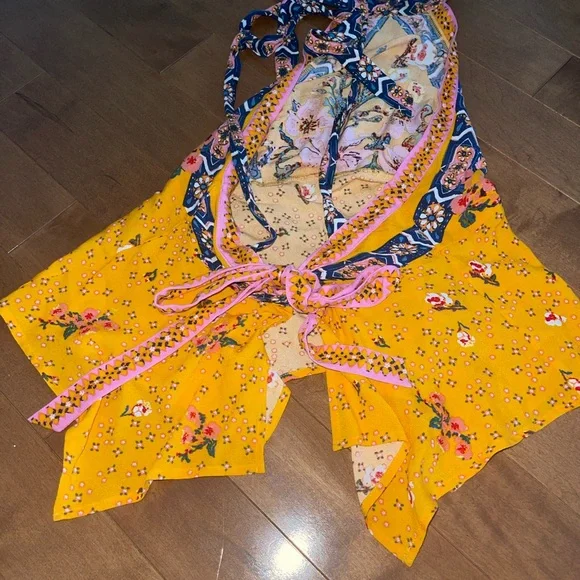 💛Free People yellow print halter top💛 - Picture 6 of 7